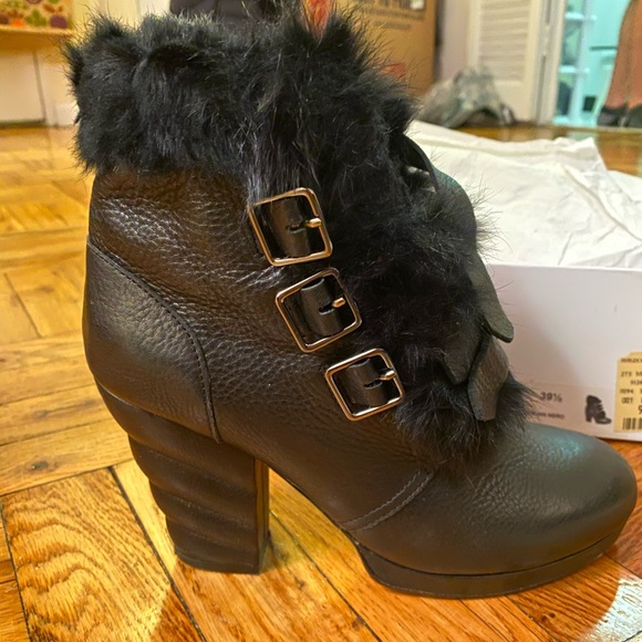 fur lined heeled boots